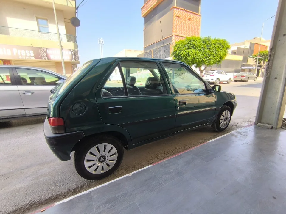 Peugeot 106 - Photo 4
