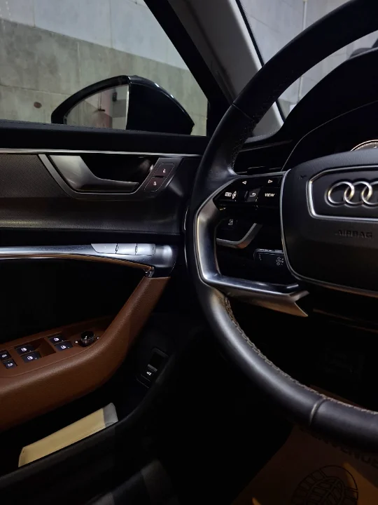 Audi A6 - Photo 6