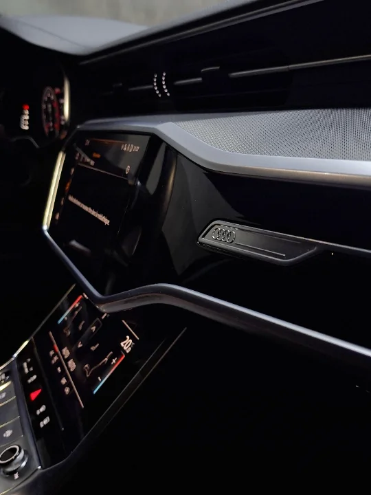 Audi A6 - Photo 5