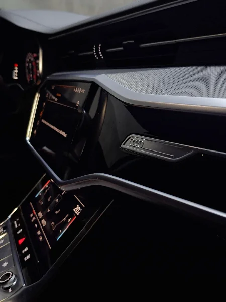 Audi A6 - Photo 5