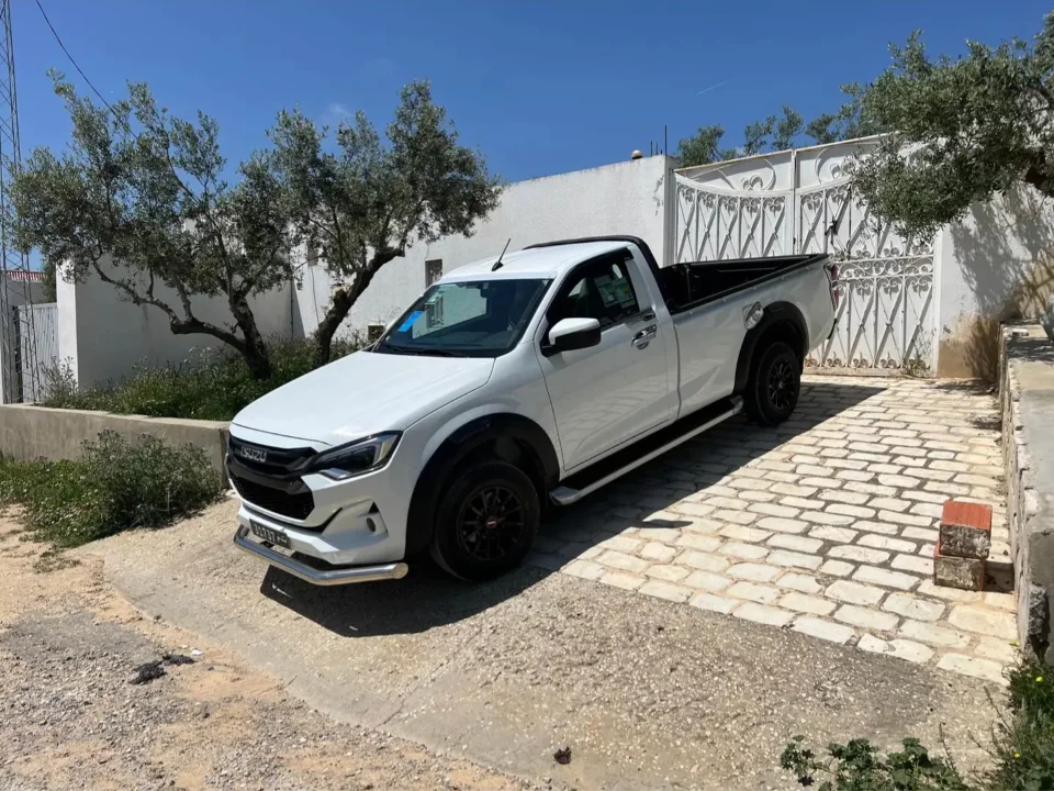 Isuzu D MAX - Photo 9