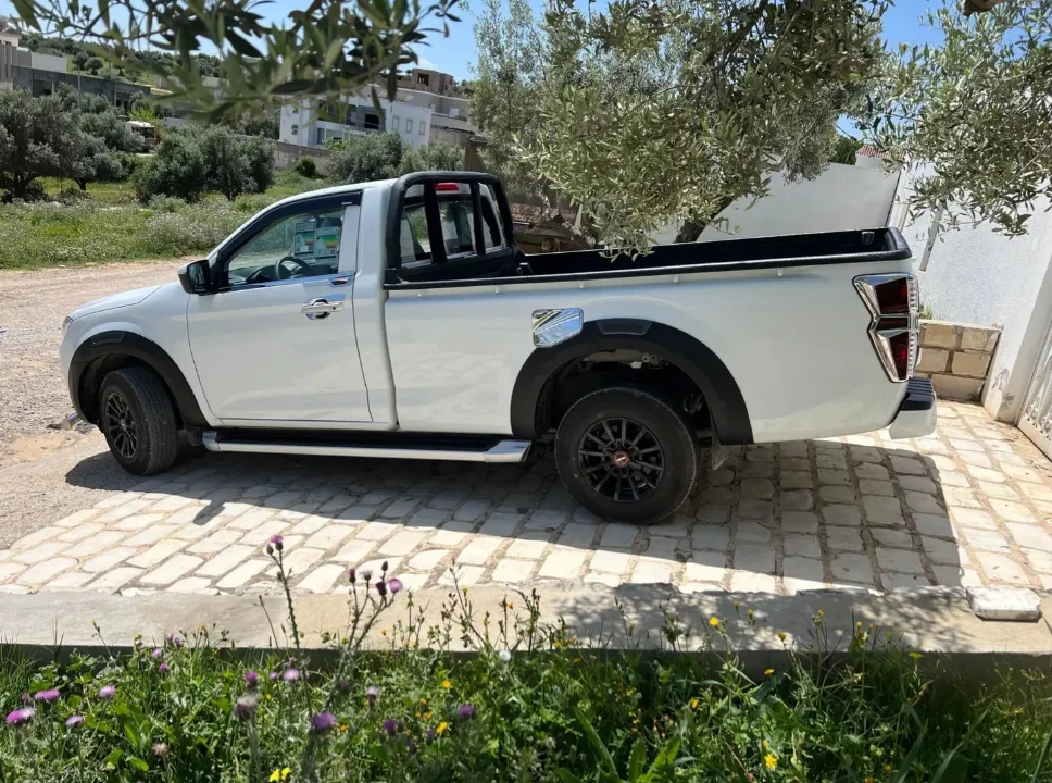 Isuzu D MAX - Photo 5