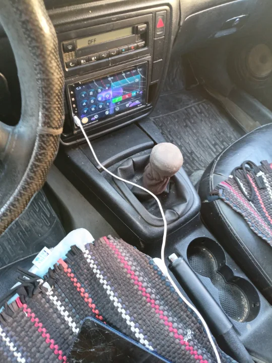 Volkswagen Passat - Photo 2