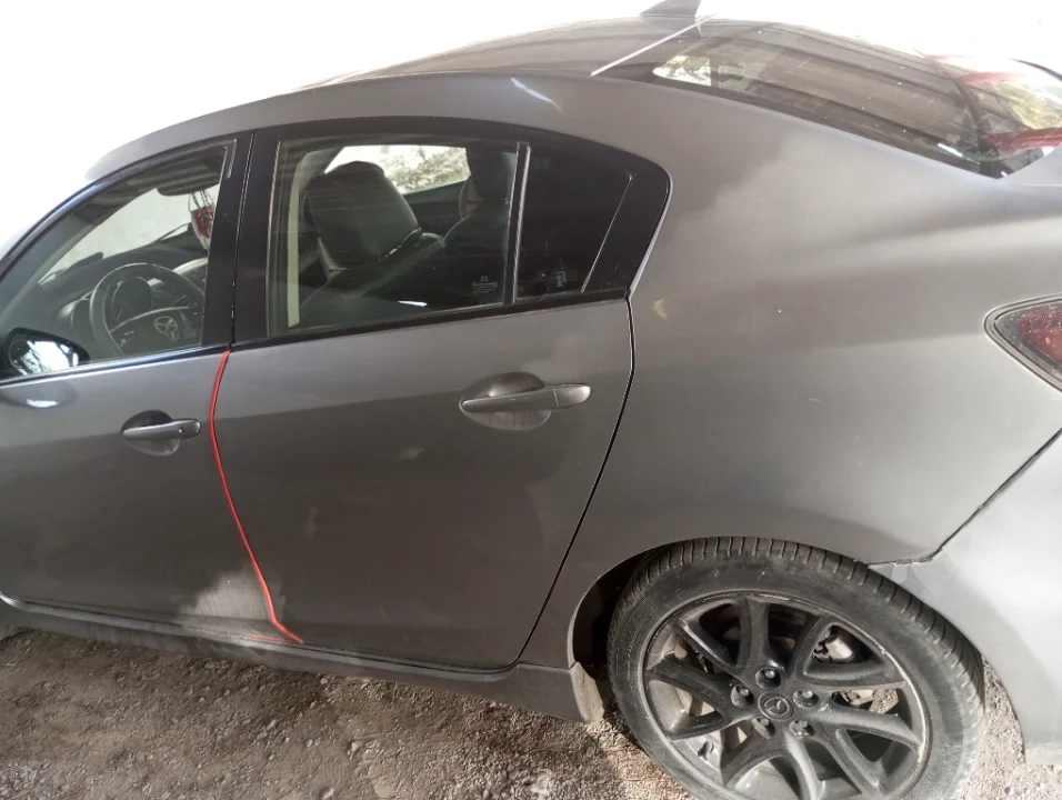 Mazda MAZDA3 - Photo 8