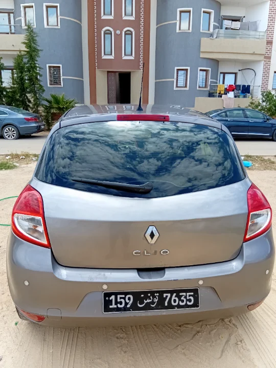 Renault Clio - Photo 4