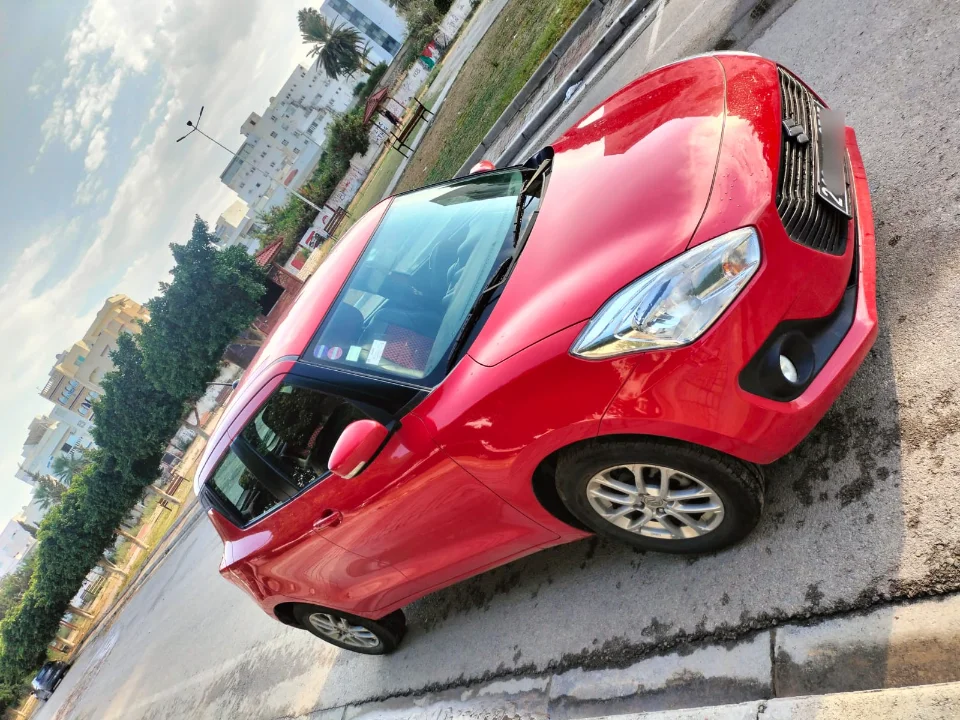 Suzuki Swift - Photo 7