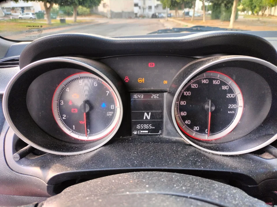 Suzuki Swift - Photo 5