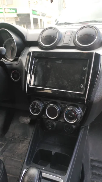 Suzuki Swift - Photo 4