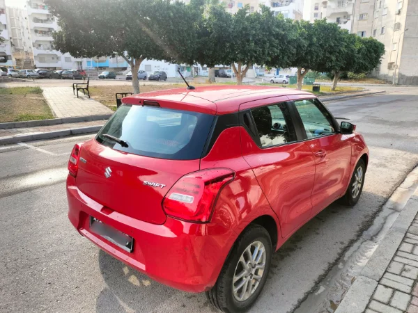 Suzuki Swift - Photo 2