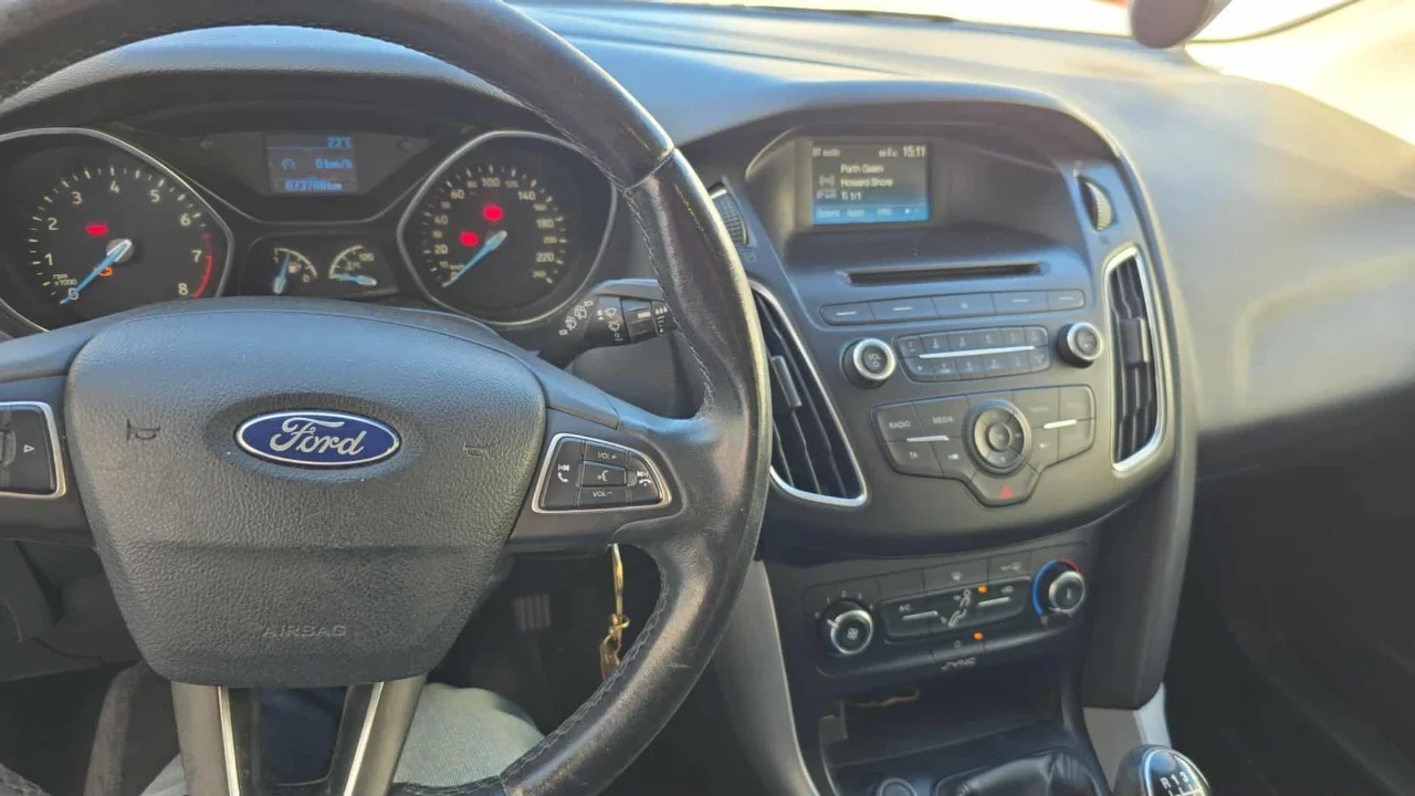 Ford FOCUS - Photo 3