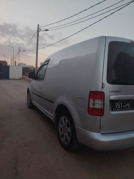 Volkswagen Caddy - Photo 10