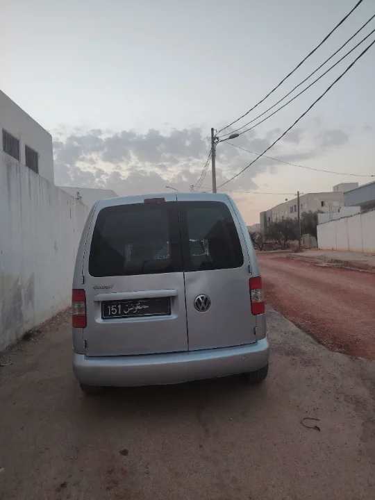Volkswagen Caddy - Photo 9
