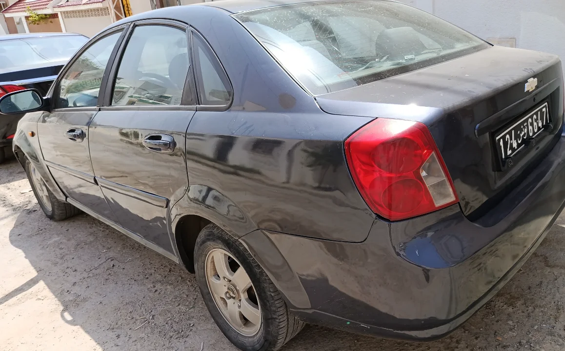 Chevrolet OPTRA - Photo 4