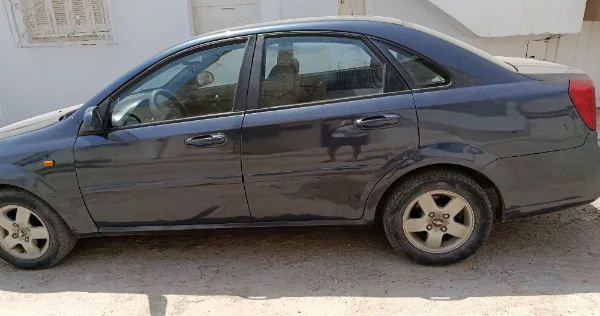 Chevrolet OPTRA - Photo 2