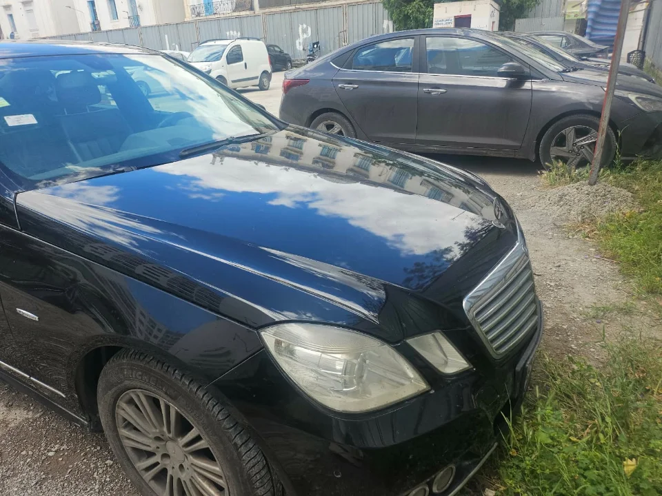 Mercedes 200 - Photo 3