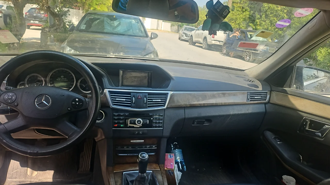 Mercedes 200 - Photo 4