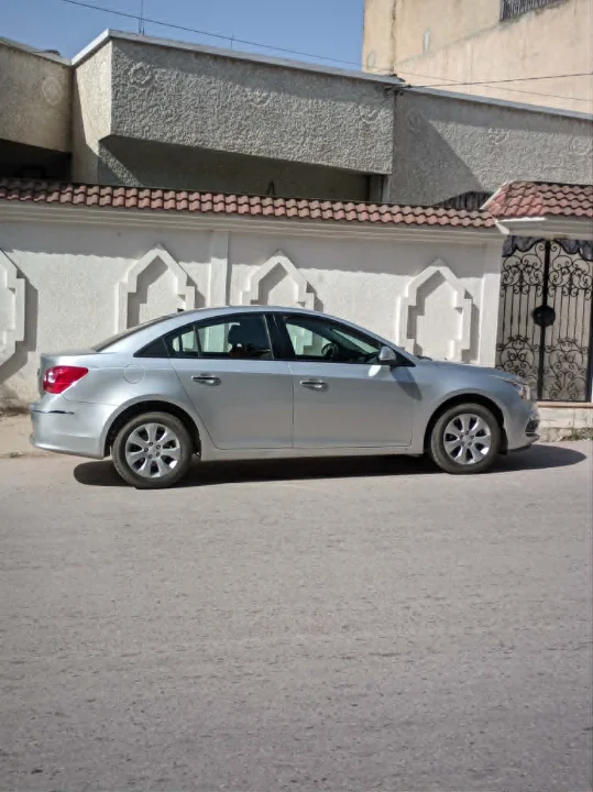 Chevrolet CRUZE - Photo 7