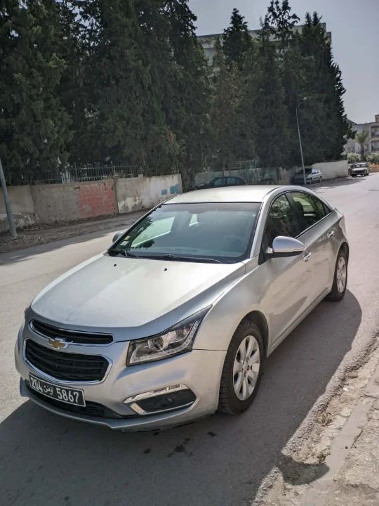 Chevrolet CRUZE - Photo 2