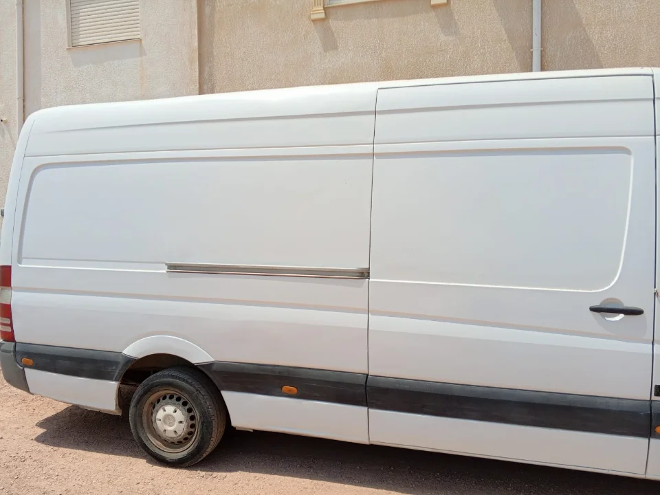 Mercedes Sprinter - Photo 2