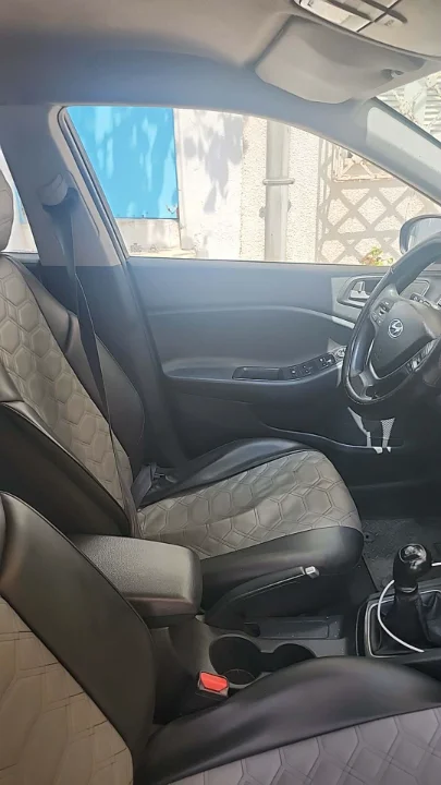 Hyundai I20 - Photo 5