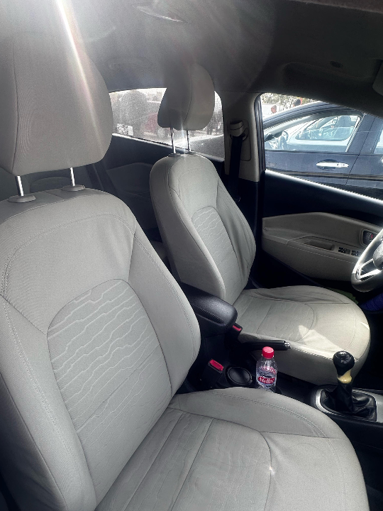 Kia RIO - Photo 3