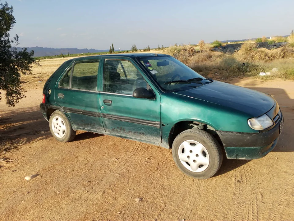 Citroen SAXO - Photo 4