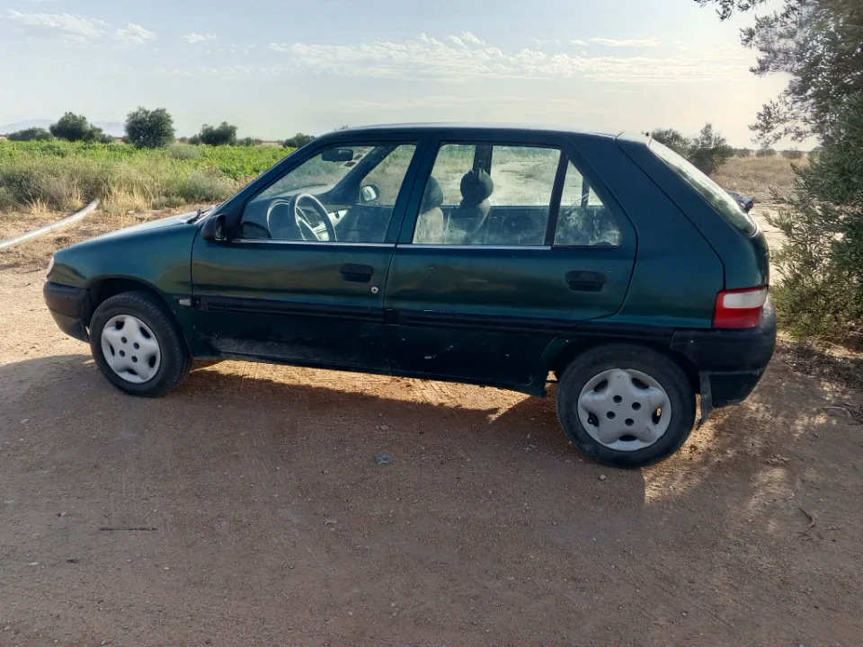 Citroen SAXO - Photo 3