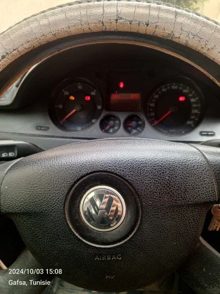 Volkswagen Passat - Photo 4