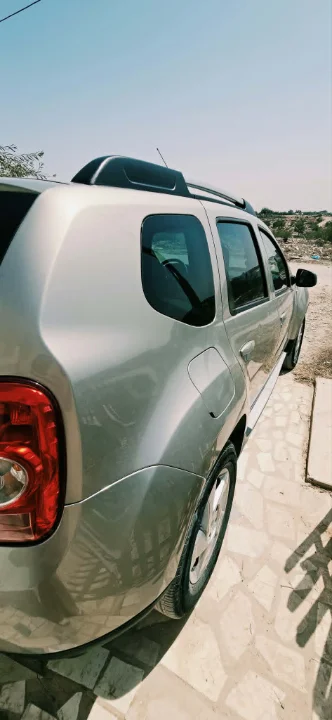 Dacia DUSTER - Photo 3
