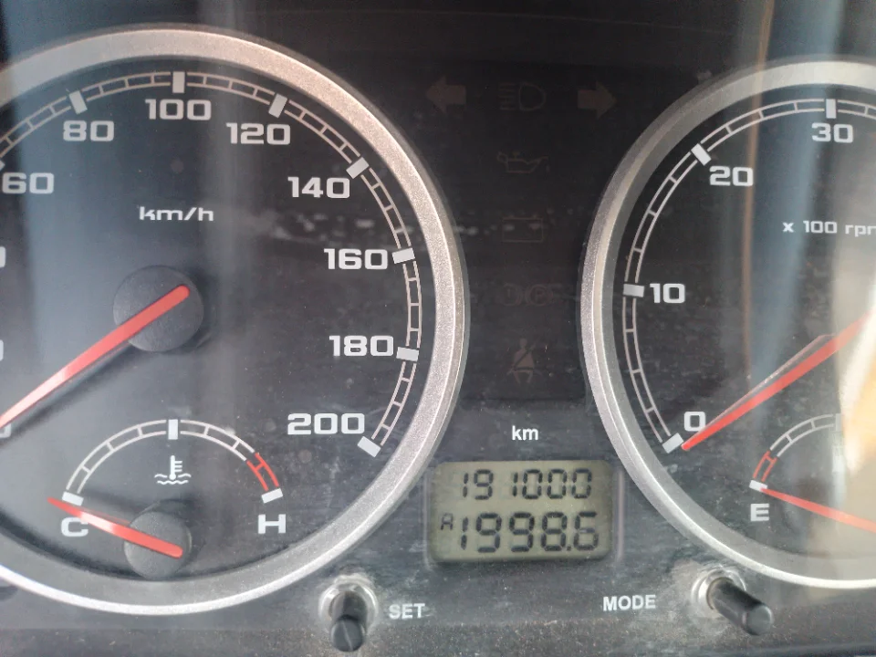 Tata TATA XENON X2 - Photo 2