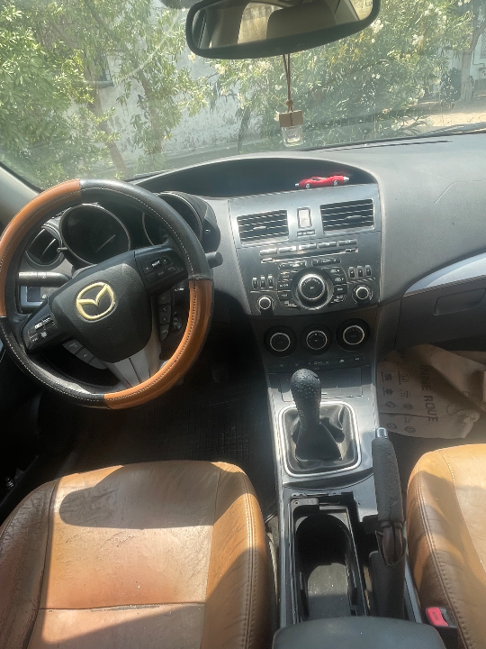 Mazda MAZDA3 - Photo 6