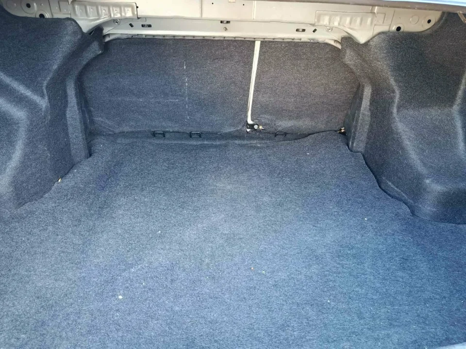 Toyota Yaris - Photo 2