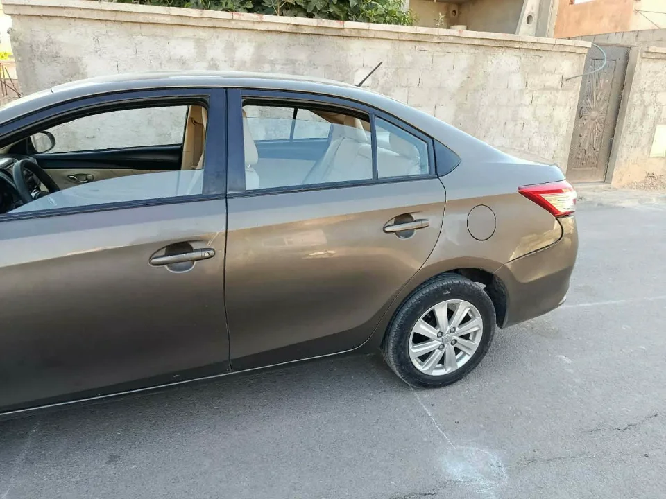 Toyota Yaris - Photo 4