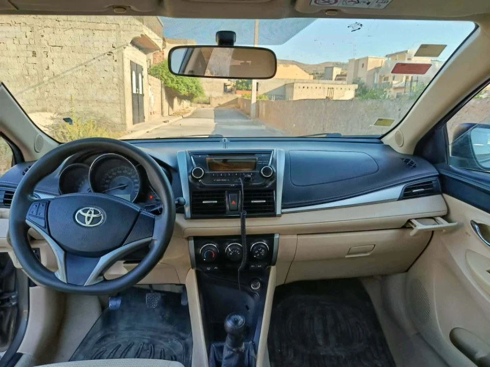 Toyota Yaris - Photo 3