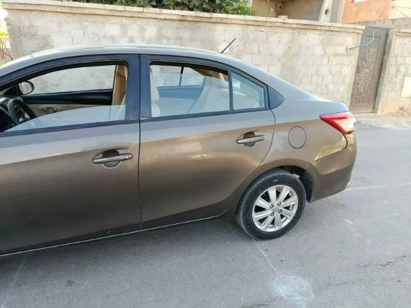 Toyota Yaris - Photo 4