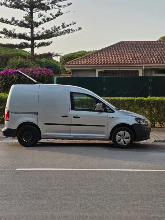 Volkswagen Caddy - Photo 8