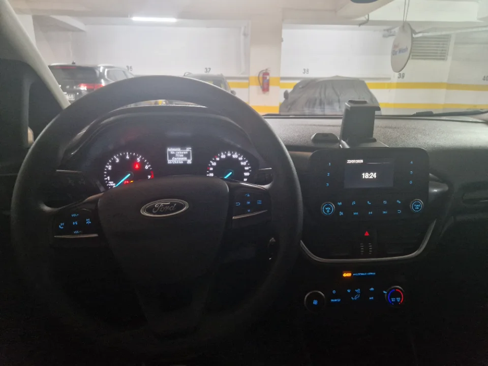 Ford FIESTA - Photo 5