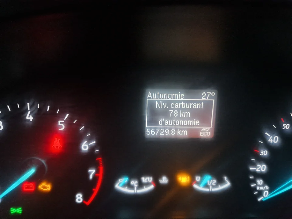 Ford FIESTA - Photo 2