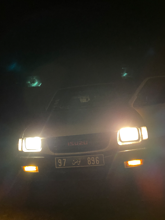 Isuzu AUTRE - Photo 3