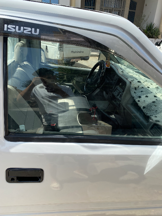 Isuzu AUTRE - Photo 2