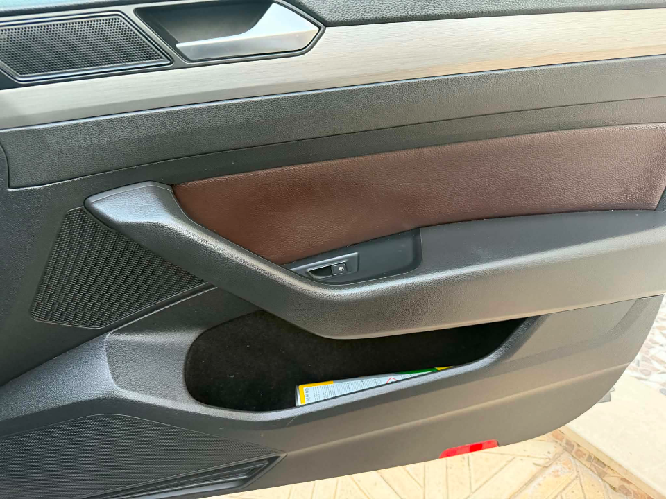 Volkswagen Passat - Photo 10