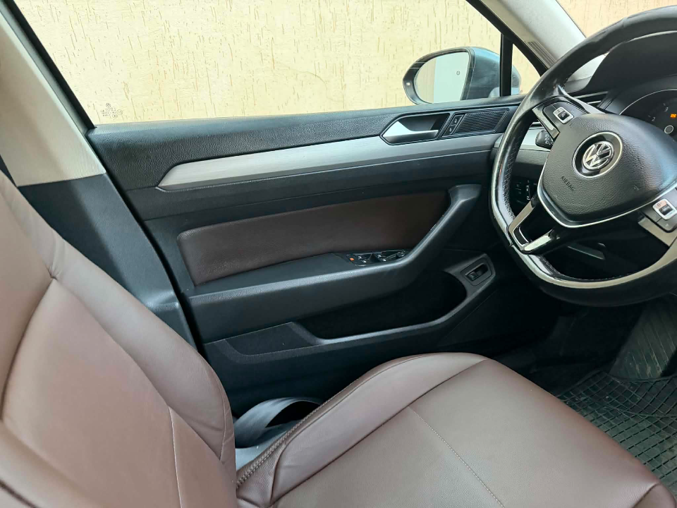 Volkswagen Passat - Photo 6