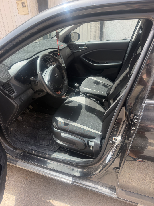 Hyundai I20 - Photo 5