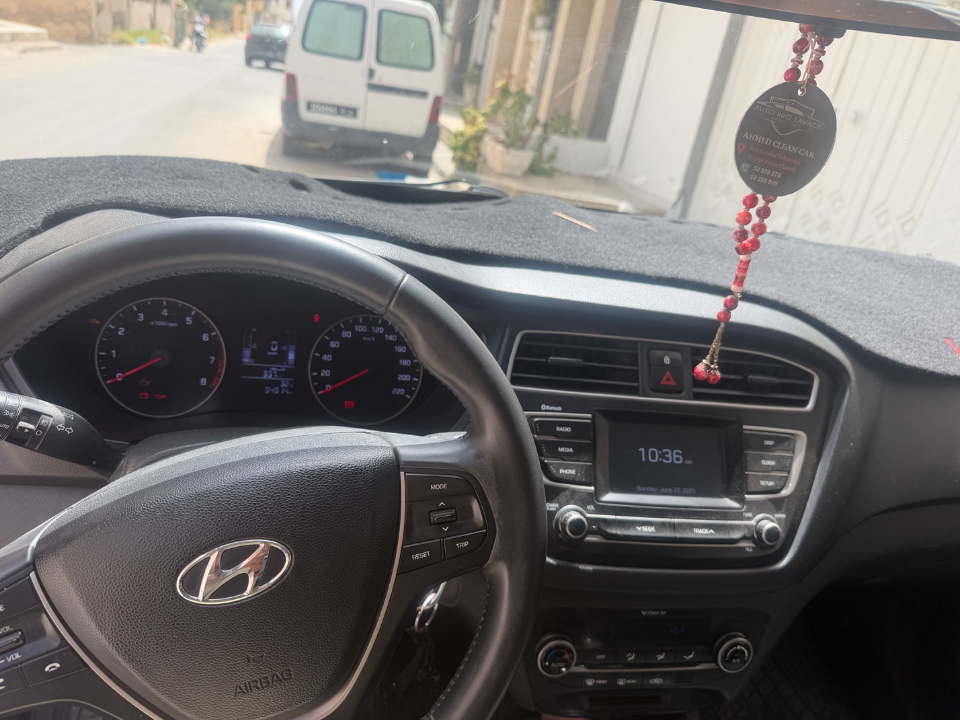 Hyundai I20 - Photo 3