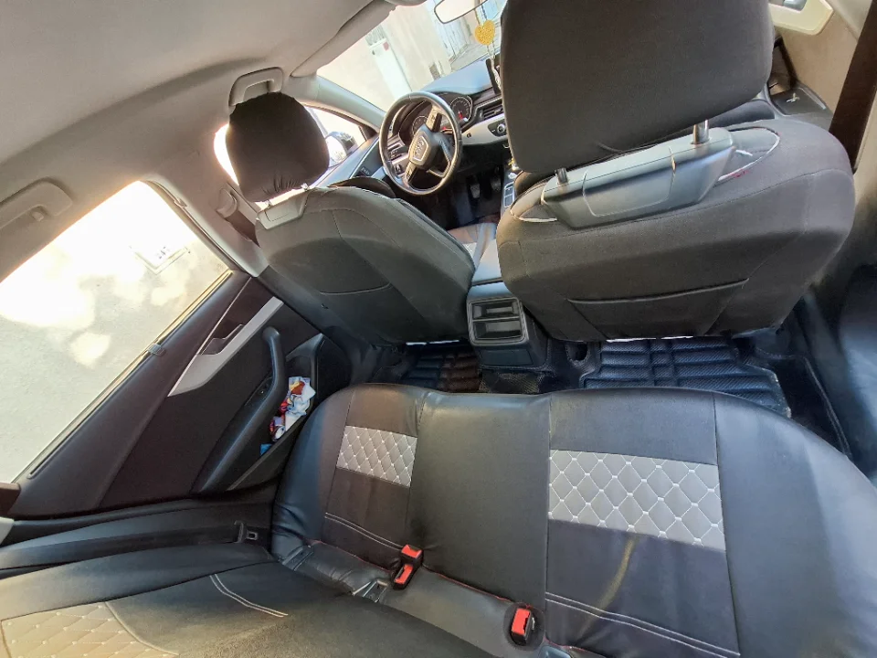 Audi A4 - Photo 5