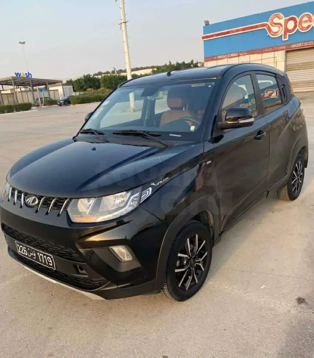 Mahindra KUV 100 - Photo 4