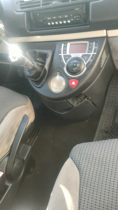 Peugeot 807 - Photo 7