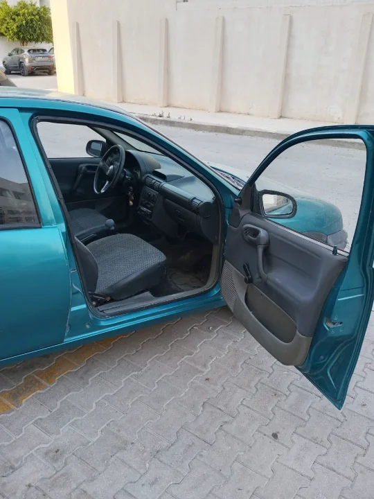 Opel Astra - Photo 3