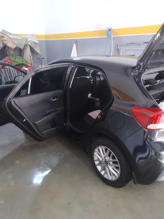 Kia RIO - Photo 3