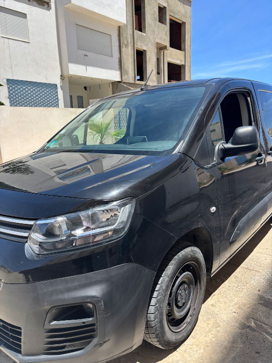 Citroen BERLINGO - Photo 8